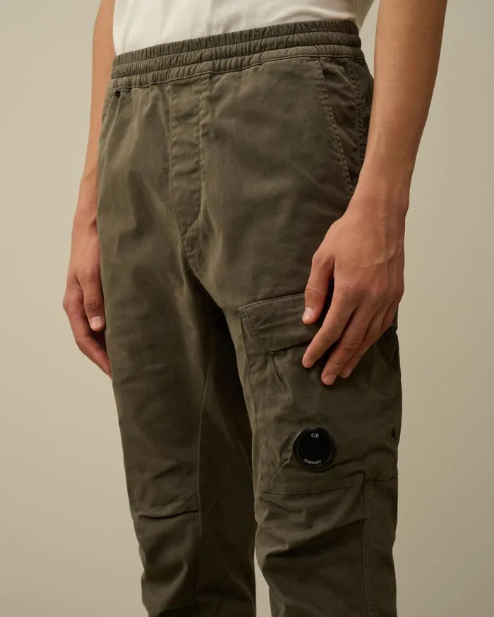 CP Company Trousers Stretch Sateen Ergonomic Lens Single Cargo Pants Grape Leaf Green 8211 Man