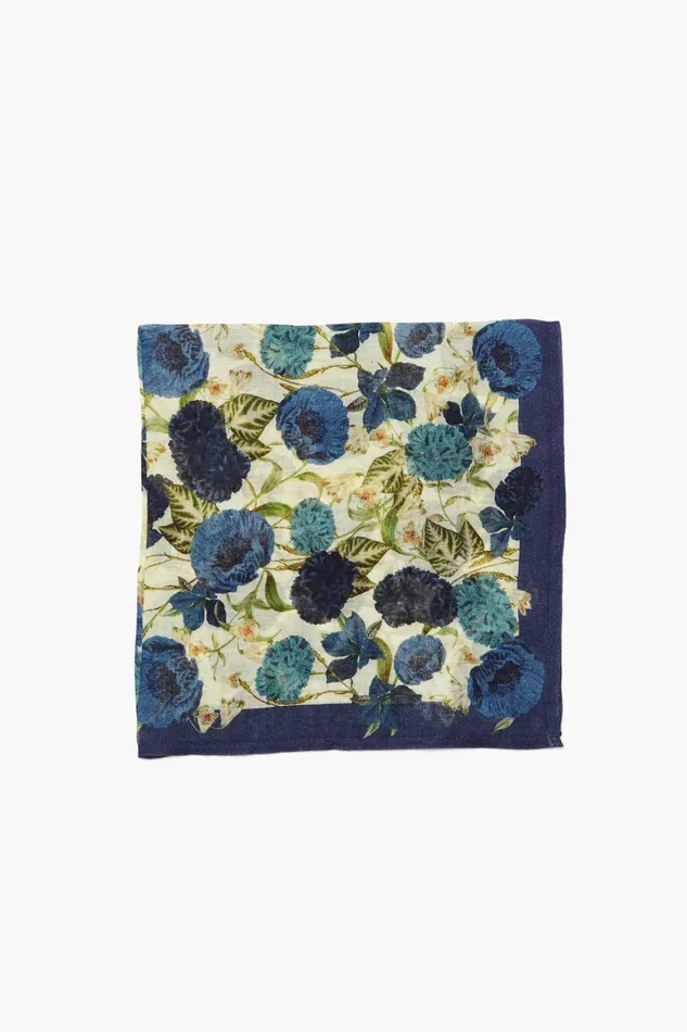Chan Luu Bandanas Women Bandana Navy Overgrown Floral