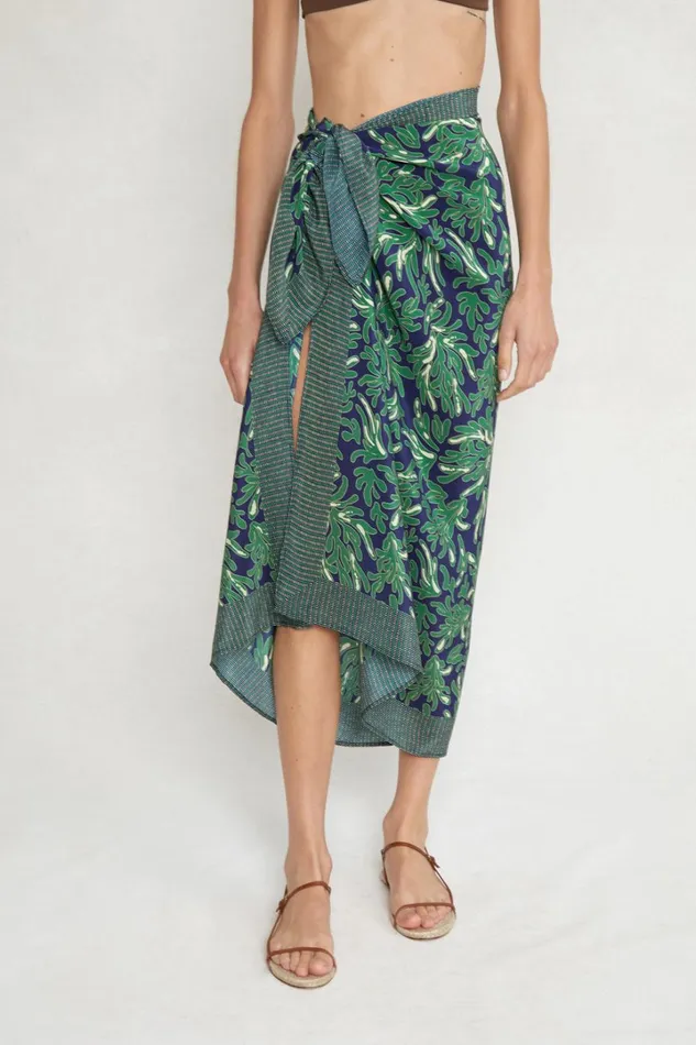 Chan Luu Bottoms Women Coral Printed Sarong Estate Blue