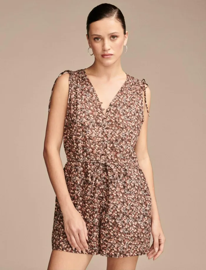 Cinched Floral Romper Peach Whip Multi Women Lucky Brand Jumpsuits and Overalls Cinched Floral Romper Peach Whip Multi Women Lucky Brand Jumpsuits and Overalls