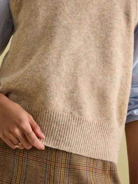 Jumpers and Knitwear Women Joules Natural Regular Fit Knitted Vest