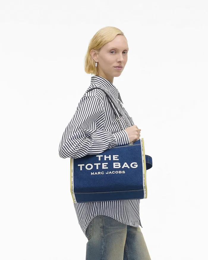 Marc Jacobs The Tote Bag Women The Denim Chain Medium Tote Bag Dark Wash