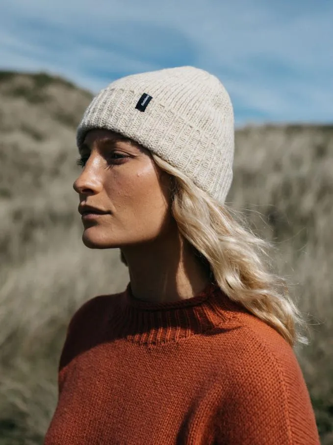 MenWomen Farne Beanie Ecru Finisterre Hats and Gloves