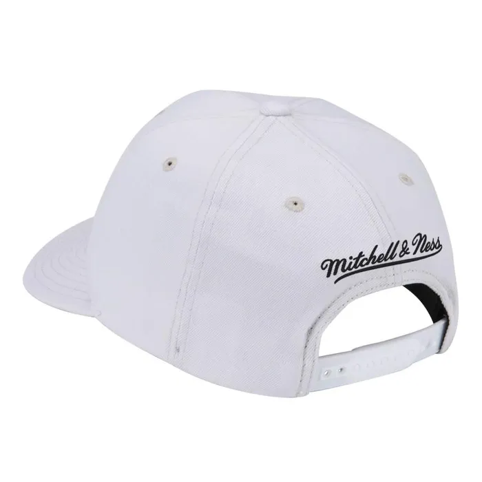 Mitchell and Ness Casper Stretch Precurve Snapback Chicago Bulls Men Hats and Headwear