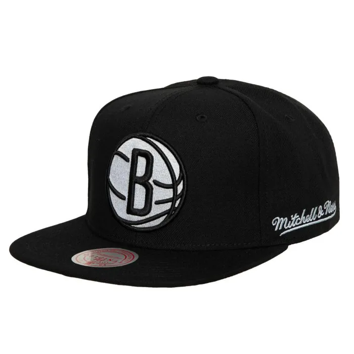 Mitchell and Ness Christmas Day Snapback NBA Brooklyn Nets Men Hats and Headwear Mitchell and Ness Christmas Day Snapback NBA Brooklyn Nets Men Hats and Headwear