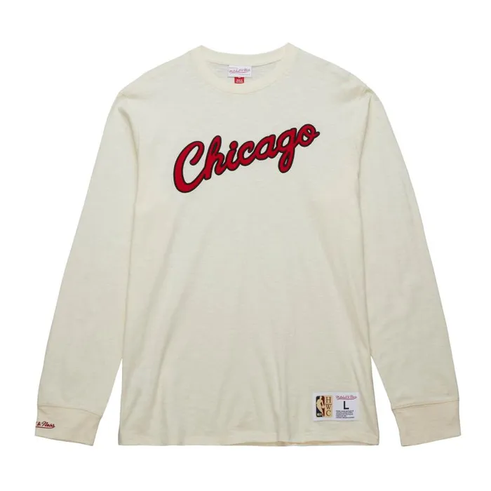 Mitchell and Ness Heritage LS Slub Tee Vintage Logo Chicago Bulls Men TShirts and Tops Mitchell and Ness Heritage LS Slub Tee Vintage Logo Chicago Bulls Men TShirts and Tops
