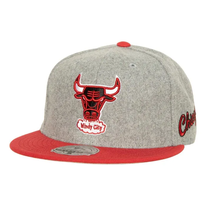 Mitchell and Ness Meltdown Fitted HWC Chicago Bulls Men Hats and Headwear