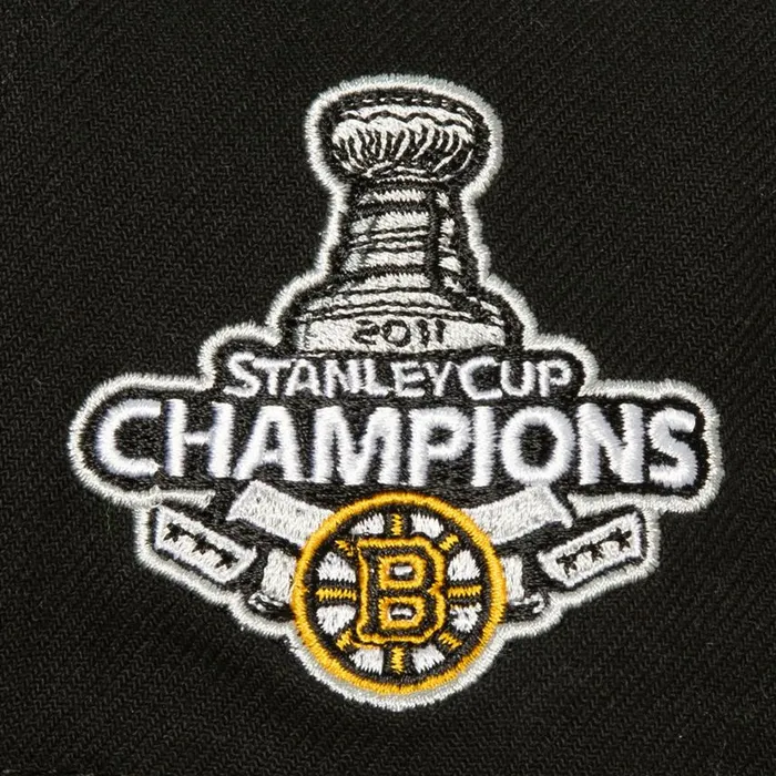 Mitchell and Ness Side Patch Fitted Boston Bruins Men Hats and Headwear Mitchell and Ness Side Patch Fitted Boston Bruins Men Hats and Headwear