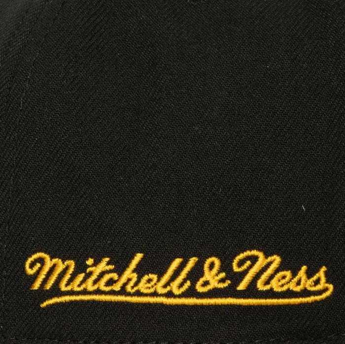 Mitchell and Ness Side Patch Fitted Boston Bruins Men Hats and Headwear Mitchell and Ness Side Patch Fitted Boston Bruins Men Hats and Headwear