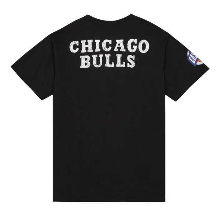 Mitchell and Ness Team OG Premium SS Tee Chicago Bulls Men TShirts and Tops Mitchell and Ness Team OG Premium SS Tee Chicago Bulls Men TShirts and Tops