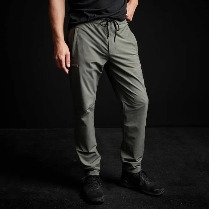 Performance Bottoms Men James Perse YOSEMITE Performance Cotton Pant Tent