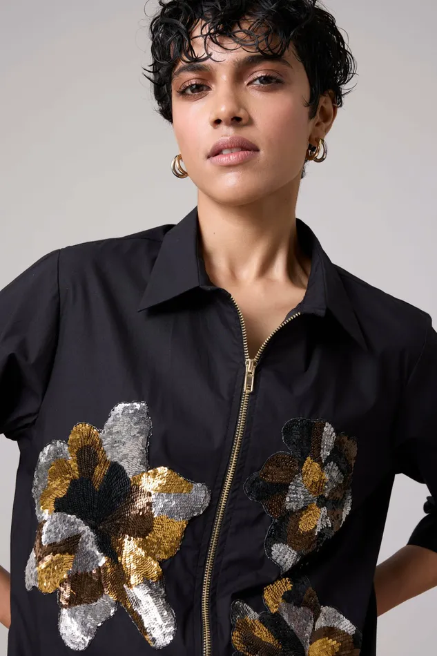 Scarlet Sage Tops Agness Applique Shirt 8211 Black 8211 Women