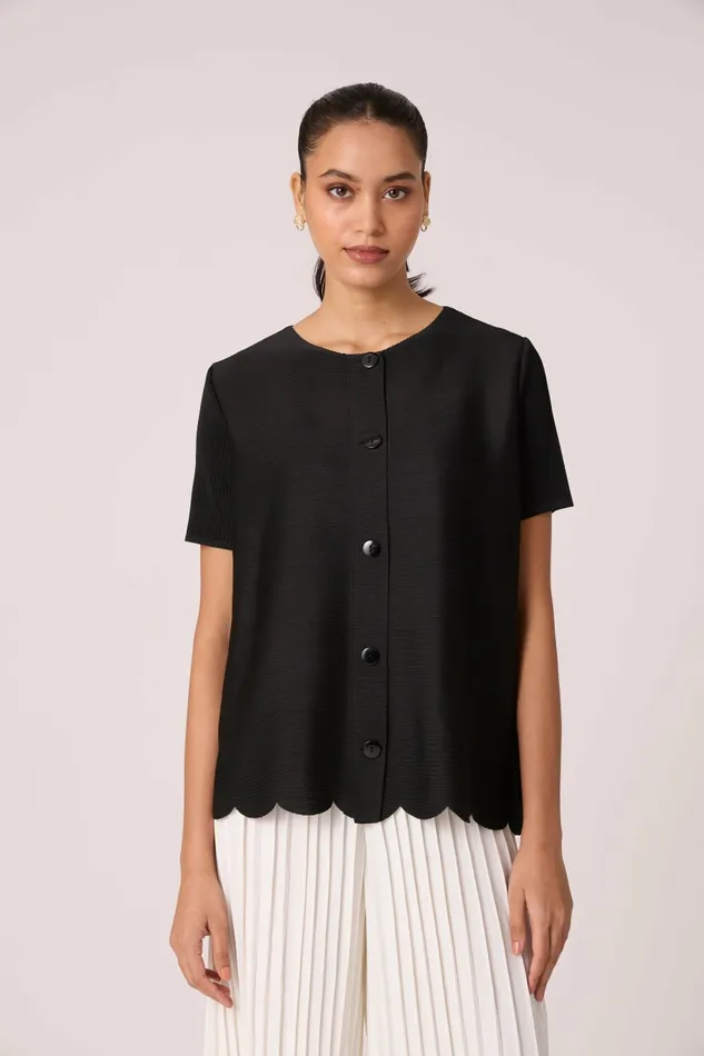 Scarlet Sage Tops Darcy Shirt 8211 Black 8211 Women