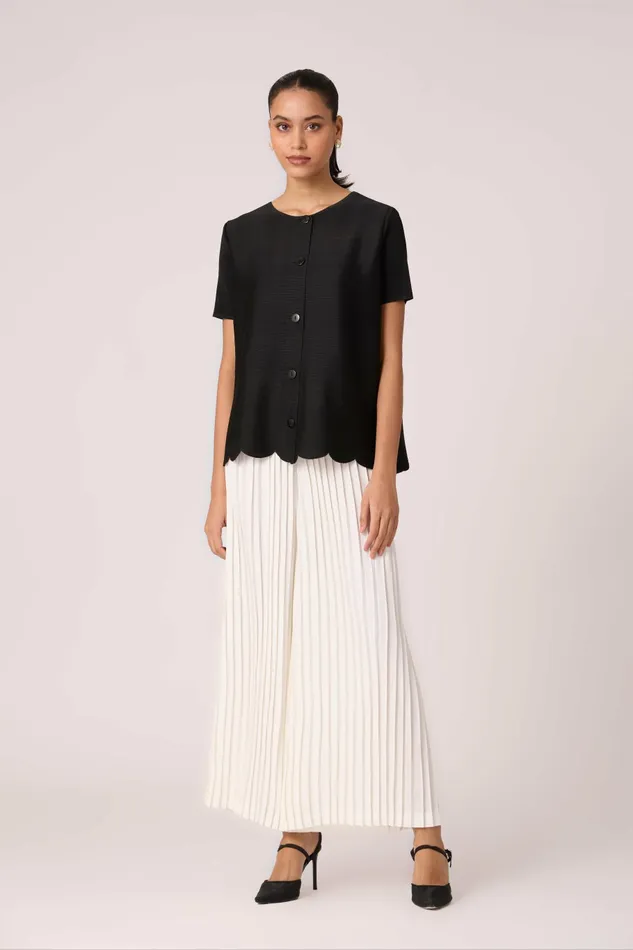 Scarlet Sage Tops Darcy Shirt 8211 Black 8211 Women