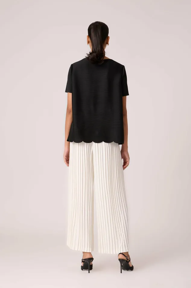 Scarlet Sage Tops Darcy Shirt 8211 Black 8211 Women