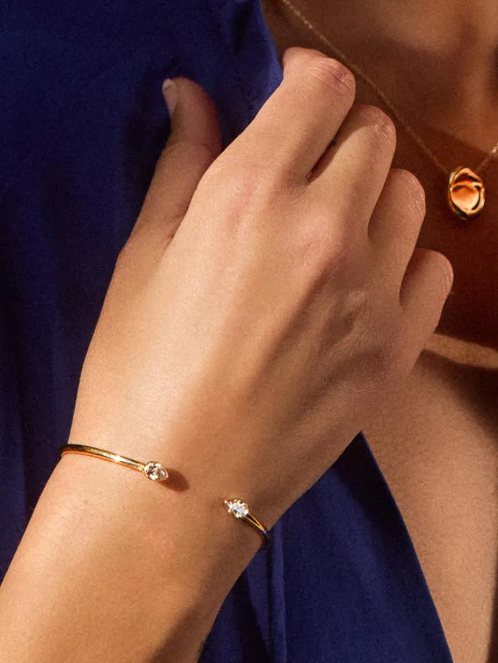 Shop Brochu Walker Fine Jewelry Romance Pear Diamond Droplet Bracelet Yellow Gold With Diamonds