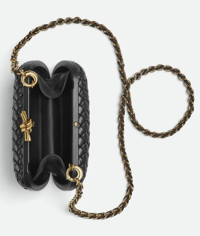 Women Bottega Veneta Clutch Knot Chain Black